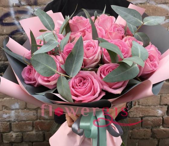 Розовый эвкалипт